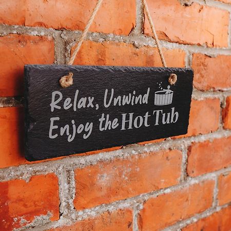 Cottage With Hot Tub - Near Cheltenham And Tewkesbury Esterno foto