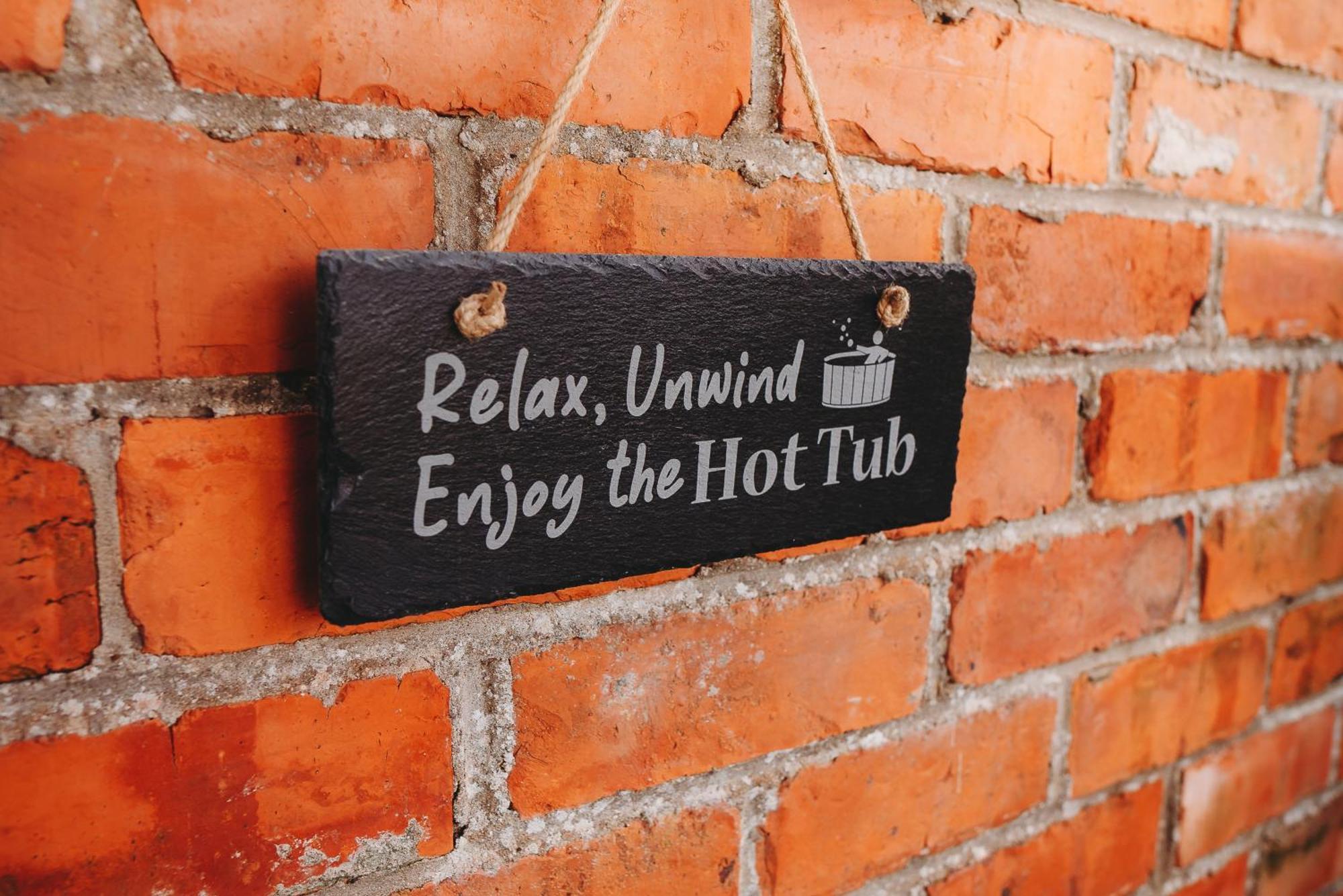 Cottage With Hot Tub - Near Cheltenham And Tewkesbury Esterno foto
