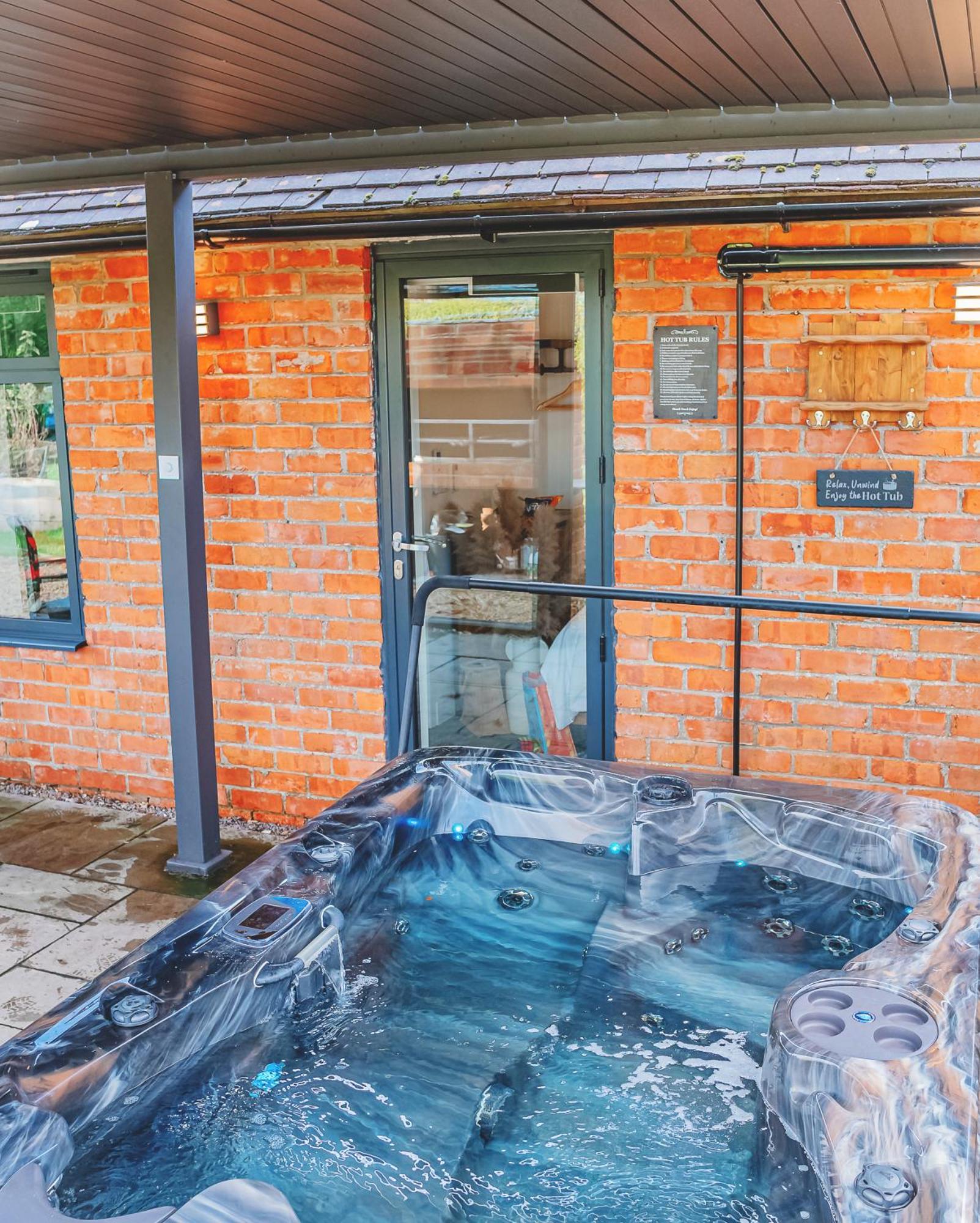 Cottage With Hot Tub - Near Cheltenham And Tewkesbury Esterno foto